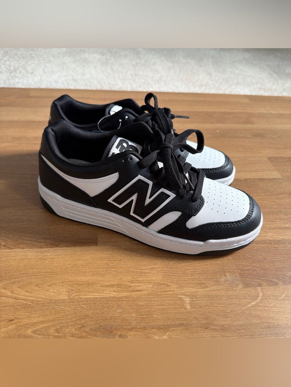 NWT New Balance 480 Black & White Athletic Sneakers women’s size 7.5 (men’s 6)